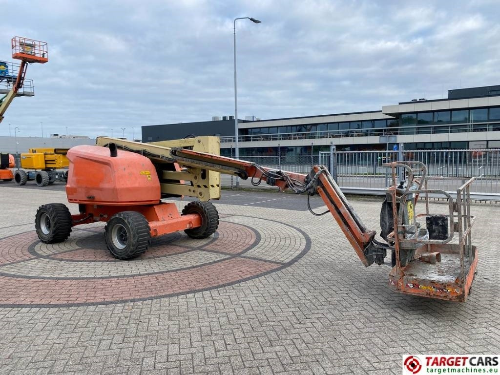 JLG 520AJ Articulated 4x4 Diesel Boom Work Lift 1800cm - זרוע מרפקי: תמונה 2 JLG 520AJ Articulated 4x4 Diesel Boom Work Lift 1800cm - זרוע מרפקי: תמונה 2