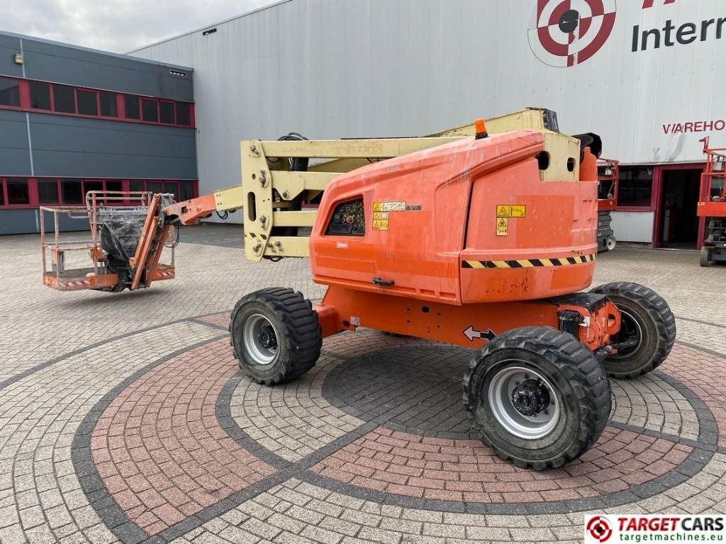 JLG 520AJ Articulated 4x4 Diesel Boom Work Lift 1800cm - זרוע מרפקי: תמונה 4 JLG 520AJ Articulated 4x4 Diesel Boom Work Lift 1800cm - זרוע מרפקי: תמונה 4
