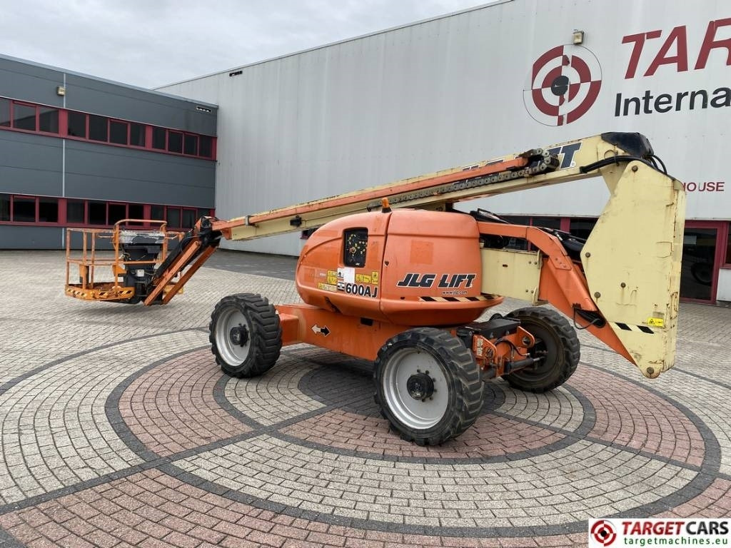 JLG 600AJ Articulated 4x4 Diesel Boom Work Lift 2047cm - זרוע מרפקי: תמונה 4 JLG 600AJ Articulated 4x4 Diesel Boom Work Lift 2047cm - זרוע מרפקי: תמונה 4