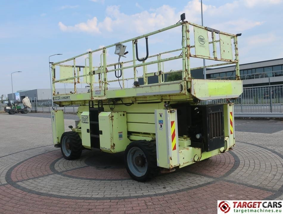MEC 3392RT-T Diesel 4x4 Scissor Work Lift 1200cm - מעלית מספריים: תמונה 2 MEC 3392RT-T Diesel 4x4 Scissor Work Lift 1200cm - מעלית מספריים: תמונה 2