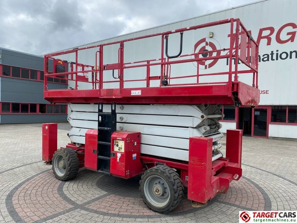 MEC 6092RT Diesel 4x4 Scissor Work Lift 2020cm - מעלית מספריים: תמונה 4 MEC 6092RT Diesel 4x4 Scissor Work Lift 2020cm - מעלית מספריים: תמונה 4
