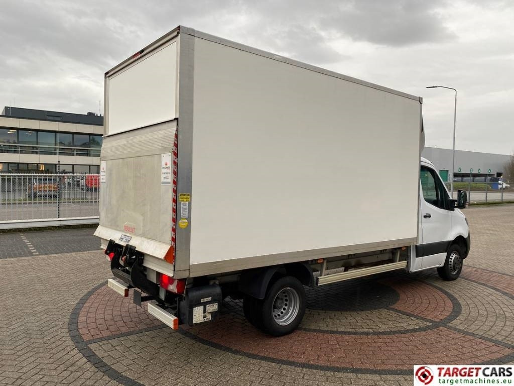 Mercedes-Benz Sprinter 515CDI Closed Box Van Taillift - משאית תיבה: תמונה 3 Mercedes-Benz Sprinter 515CDI Closed Box Van Taillift - משאית תיבה: תמונה 3