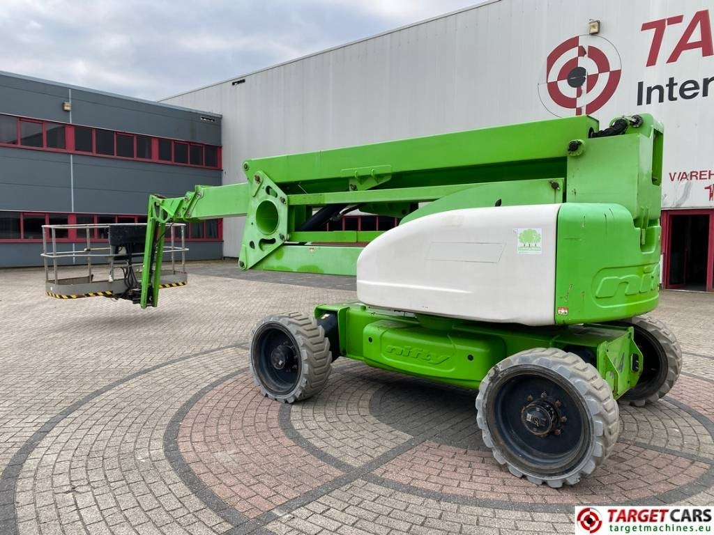 Niftylift HR28 HyBrid Articulated 4x4 Boom Work Lift 2800cm - זרוע מרפקי: תמונה 4 Niftylift HR28 HyBrid Articulated 4x4 Boom Work Lift 2800cm - זרוע מרפקי: תמונה 4