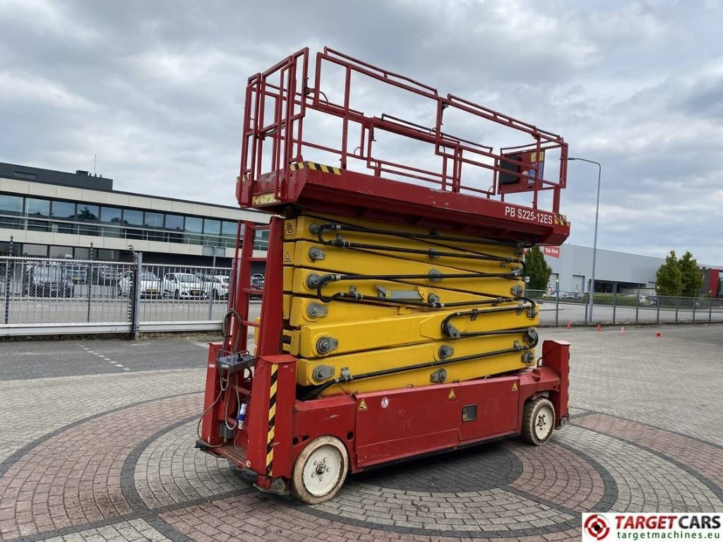 PB-Lift S225-12ES Electric Scissor Work Lift 2250cm - מעלית מספריים: תמונה 3 PB-Lift S225-12ES Electric Scissor Work Lift 2250cm - מעלית מספריים: תמונה 3