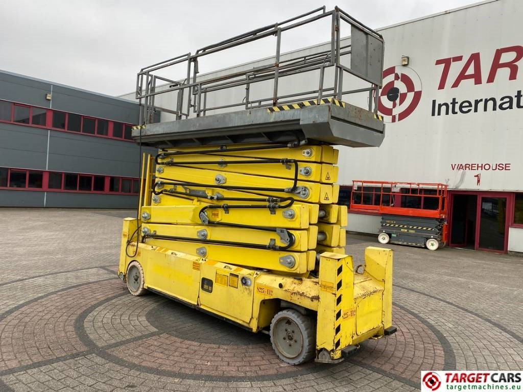 PB Lifttechnik S225-12ES Electric Scissor Work Lift 2250cm - מעלית מספריים: תמונה 4 PB Lifttechnik S225-12ES Electric Scissor Work Lift 2250cm - מעלית מספריים: תמונה 4