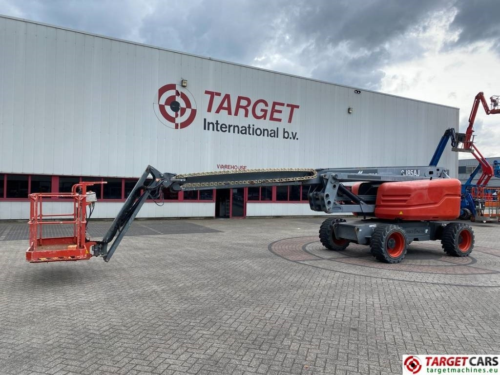SkyJack SJ85AJ Articulated 4x4 Diesel Boom WorkLift 2791cm - זרוע מרפקי: תמונה 1 SkyJack SJ85AJ Articulated 4x4 Diesel Boom WorkLift 2791cm - זרוע מרפקי: תמונה 1