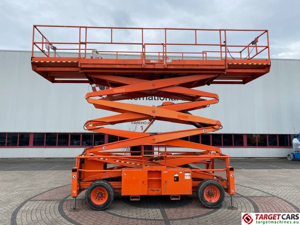 SkyJack SJ9250 RT Diesel 4x4 Scissor Work Lift 1720cm - מעלית מספריים: תמונה 5 SkyJack SJ9250 RT Diesel 4x4 Scissor Work Lift 1720cm - מעלית מספריים: תמונה 5