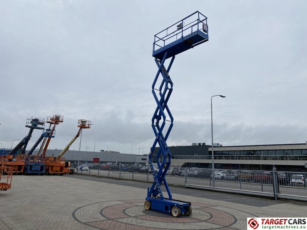 מעלית מספריים SkyJack SJIII-3226 Electric 3226 Scissor Work Lift 990cm: תמונה 7 מעלית מספריים SkyJack SJIII-3226 Electric 3226 Scissor Work Lift 990cm: תמונה 7