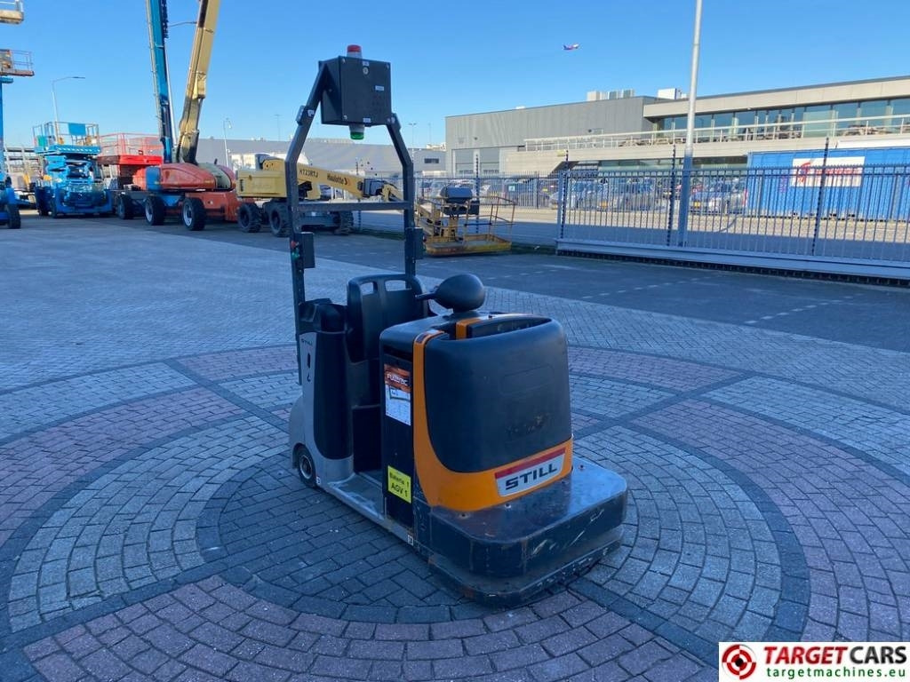 Still CX-T Electric TowTruck Tractor 24V 4000KG Capacity - טרקטור גרירה: תמונה 2 Still CX-T Electric TowTruck Tractor 24V 4000KG Capacity - טרקטור גרירה: תמונה 2
