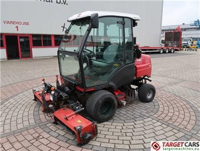 Toro LT3340 3-Gang Hydro 4WD Cylinder Reel Mower - מכסחת גינה: תמונה 1 Toro LT3340 3-Gang Hydro 4WD Cylinder Reel Mower - מכסחת גינה: תמונה 1