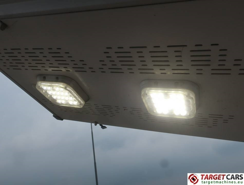 Trime X-Pole 2x25W Led Solar Tower Light - מגדל תאורה: תמונה 5 Trime X-Pole 2x25W Led Solar Tower Light - מגדל תאורה: תמונה 5
