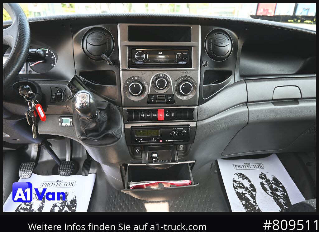 IVECO Daily 50C17 SZM, Klima, Tempomat, Schlafplatz - כלי רכב מסחרי עם וילונות צד: תמונה 4 IVECO Daily 50C17 SZM, Klima, Tempomat, Schlafplatz - כלי רכב מסחרי עם וילונות צד: תמונה 4