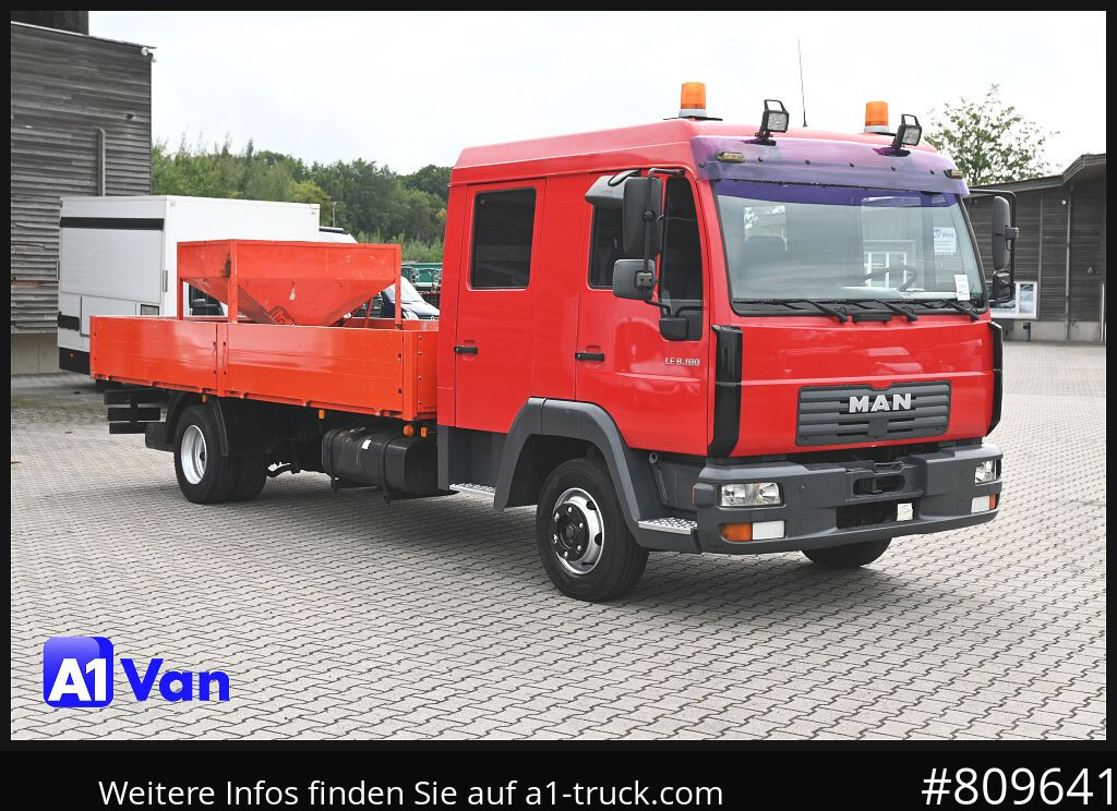 MAN MAN LE 8.180 Pritsche Doka, Automatik, AHK, 6-Sitzer - כלי רכב מסחרי במיטה שטוחה: תמונה 1 MAN MAN LE 8.180 Pritsche Doka, Automatik, AHK, 6-Sitzer - כלי רכב מסחרי במיטה שטוחה: תמונה 1