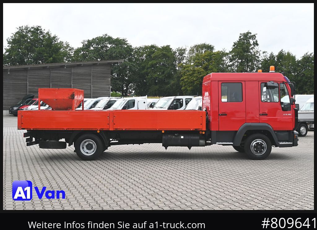 כלי רכב מסחרי במיטה שטוחה MAN MAN LE 8.180 Pritsche Doka, Automatik, AHK, 6-Sitzer: תמונה 8 כלי רכב מסחרי במיטה שטוחה MAN MAN LE 8.180 Pritsche Doka, Automatik, AHK, 6-Sitzer: תמונה 8