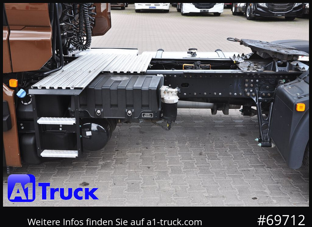 MAN TGX 18,480 BLS Intarder Standkima, Soundsystem - יחידת טרקטור: תמונה 2 MAN TGX 18,480 BLS Intarder Standkima, Soundsystem - יחידת טרקטור: תמונה 2