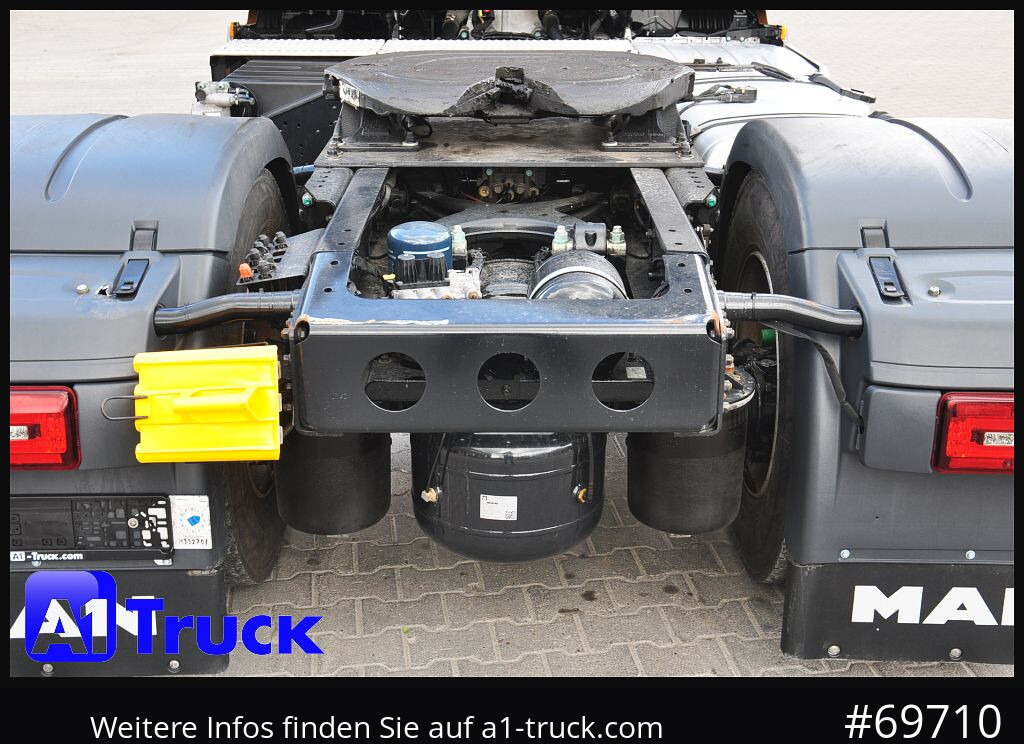 MAN TGX 18,480 BLS Intarder Standklima, Soundsysem - יחידת טרקטור: תמונה 3 MAN TGX 18,480 BLS Intarder Standklima, Soundsysem - יחידת טרקטור: תמונה 3