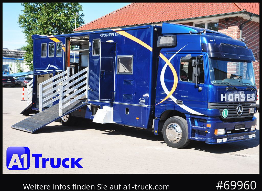 MERCEDES-BENZ 1831 LL 6 Pfede Wohnmobil TV Küche Dusche - משאית סוסים: תמונה 1 MERCEDES-BENZ 1831 LL 6 Pfede Wohnmobil TV Küche Dusche - משאית סוסים: תמונה 1