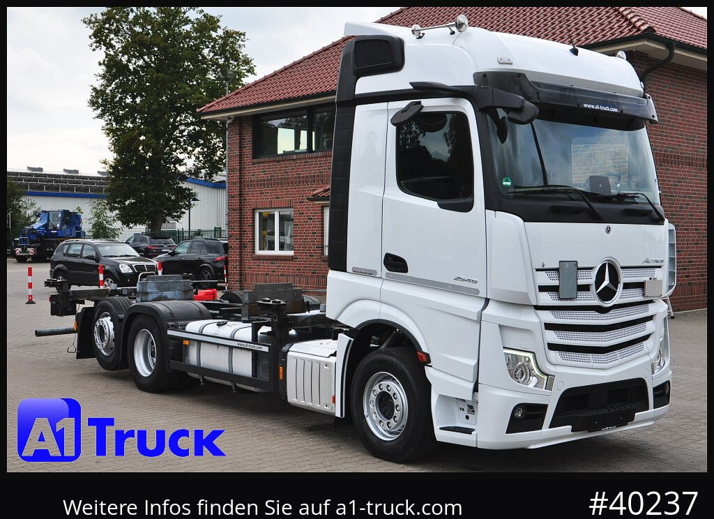 MERCEDES-BENZ 2545, Multi BDF, Wechsler, 7.45-7.82, MIDI, Liftachse - מוביל מכולות/ משאית החלפת גוף: תמונה 1 MERCEDES-BENZ 2545, Multi BDF, Wechsler, 7.45-7.82, MIDI, Liftachse - מוביל מכולות/ משאית החלפת גוף: תמונה 1