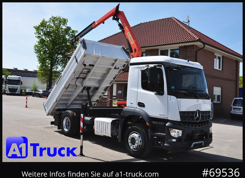 MERCEDES-BENZ Arocs 1830, Kipper + Kran,Palfinger, Funk, - משאית מנוף: תמונה 1 MERCEDES-BENZ Arocs 1830, Kipper + Kran,Palfinger, Funk, - משאית מנוף: תמונה 1