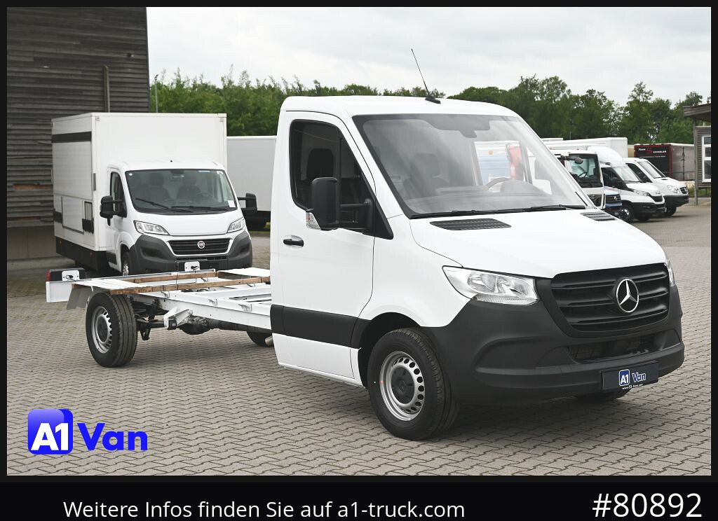 MERCEDES-BENZ Sprinter 317 CDI Fahrgestell, NEU, Klima, Tempomat - משאית עם שלדת תא: תמונה 1 MERCEDES-BENZ Sprinter 317 CDI Fahrgestell, NEU, Klima, Tempomat - משאית עם שלדת תא: תמונה 1