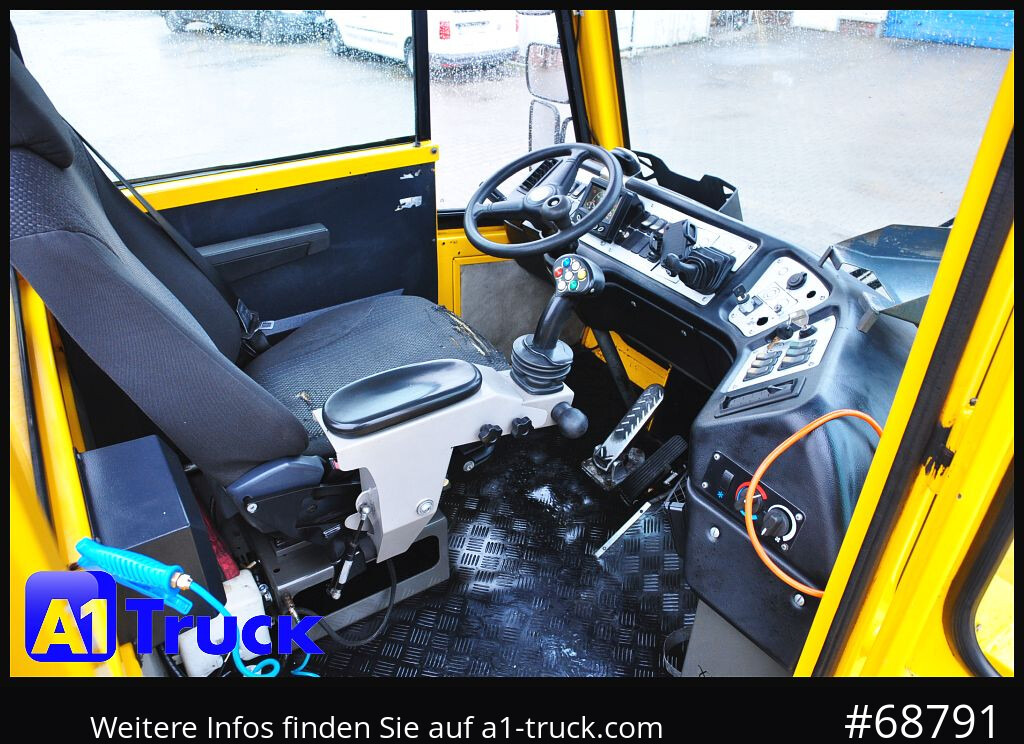 TERBERG Terberg BC 182 Umsetzer, Wiesel, Kamag - טרקטור מסוף: תמונה 5 TERBERG Terberg BC 182 Umsetzer, Wiesel, Kamag - טרקטור מסוף: תמונה 5