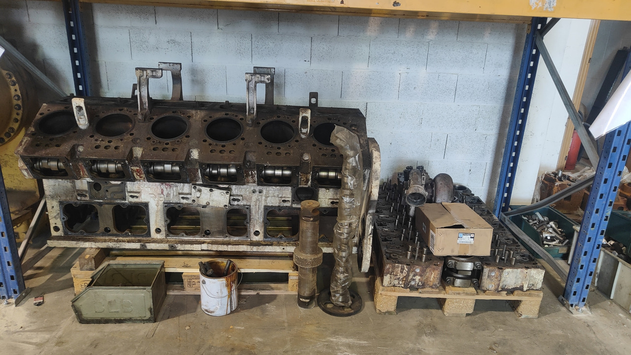 CUMMINS KTA38 MOTORE CUMMINS (BLOCCO CILINDRI) + N.2 TESTATE - מנוע וחלקים עבור מכונת בנייה: תמונה 1 CUMMINS KTA38 MOTORE CUMMINS (BLOCCO CILINDRI) + N.2 TESTATE - מנוע וחלקים עבור מכונת בנייה: תמונה 1