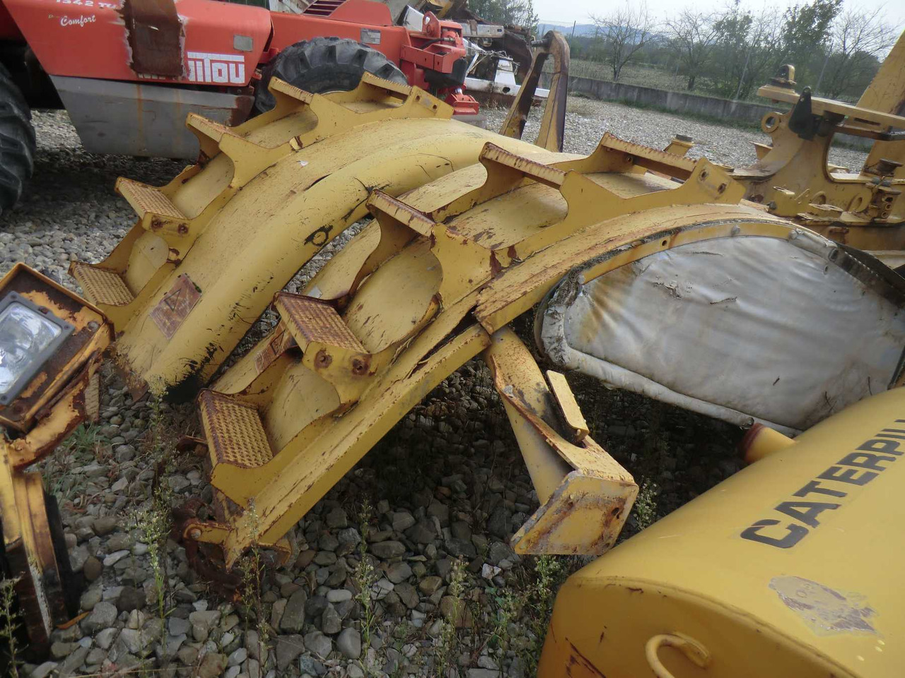 Caterpillar 735 Parafango anteriore destro e sinistro. - כנפון עבור מכונת בנייה: תמונה 5 Caterpillar 735 Parafango anteriore destro e sinistro. - כנפון עבור מכונת בנייה: תמונה 5