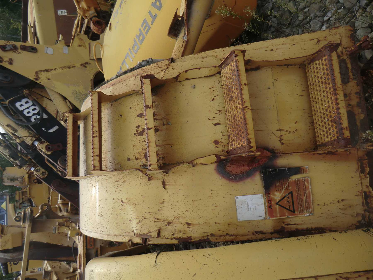 Caterpillar 735 Parafango anteriore destro e sinistro. - כנפון עבור מכונת בנייה: תמונה 1 Caterpillar 735 Parafango anteriore destro e sinistro. - כנפון עבור מכונת בנייה: תמונה 1