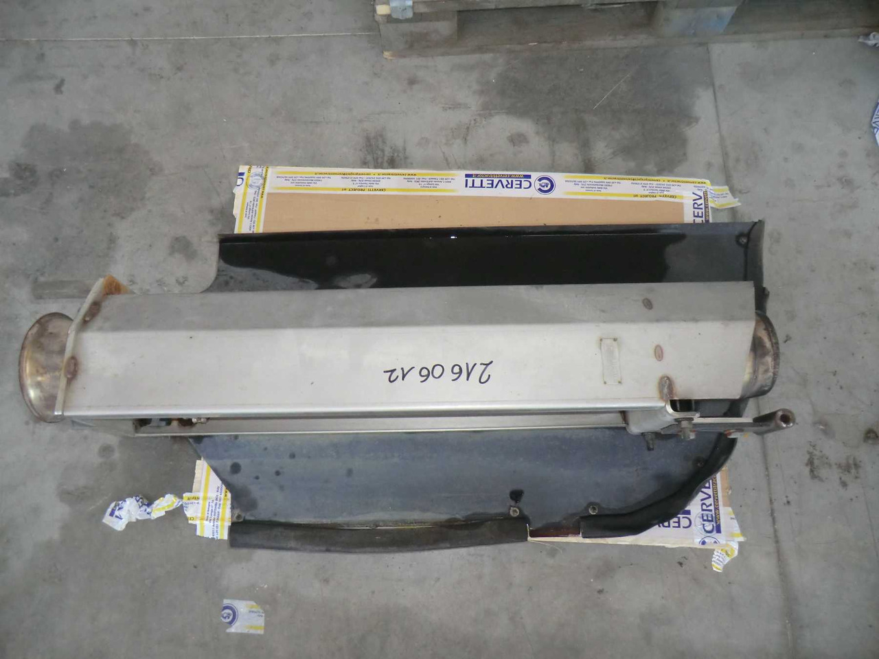 Caterpillar 735 Supporto marmitta - גוף וחלק חיצוני עבור מכונת בנייה: תמונה 3 Caterpillar 735 Supporto marmitta - גוף וחלק חיצוני עבור מכונת בנייה: תמונה 3
