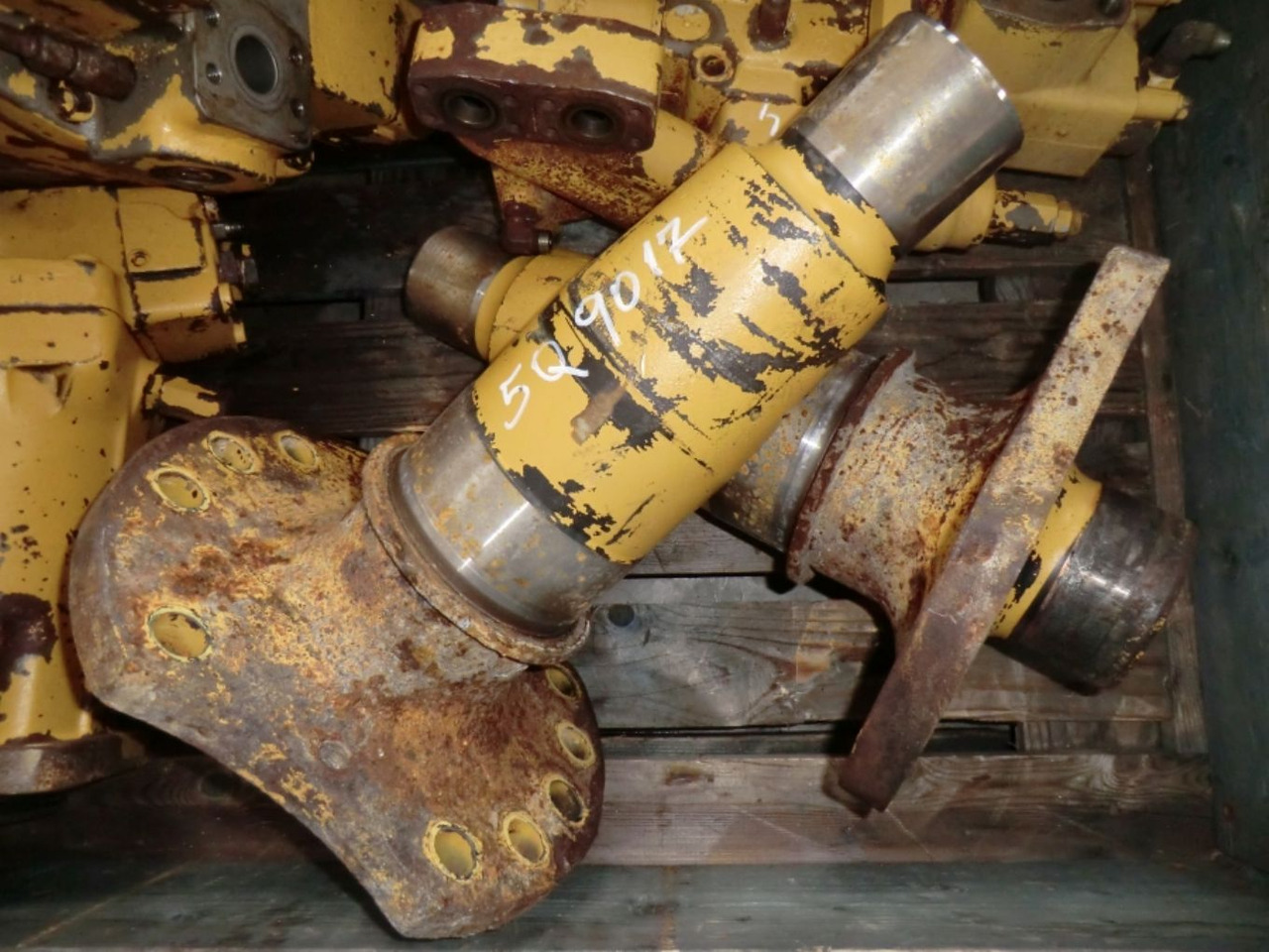 Caterpillar 963C ALBERI SOSTEGNO CARRO - חלקי תושבת עבור מכונת בנייה: תמונה 2 Caterpillar 963C ALBERI SOSTEGNO CARRO - חלקי תושבת עבור מכונת בנייה: תמונה 2