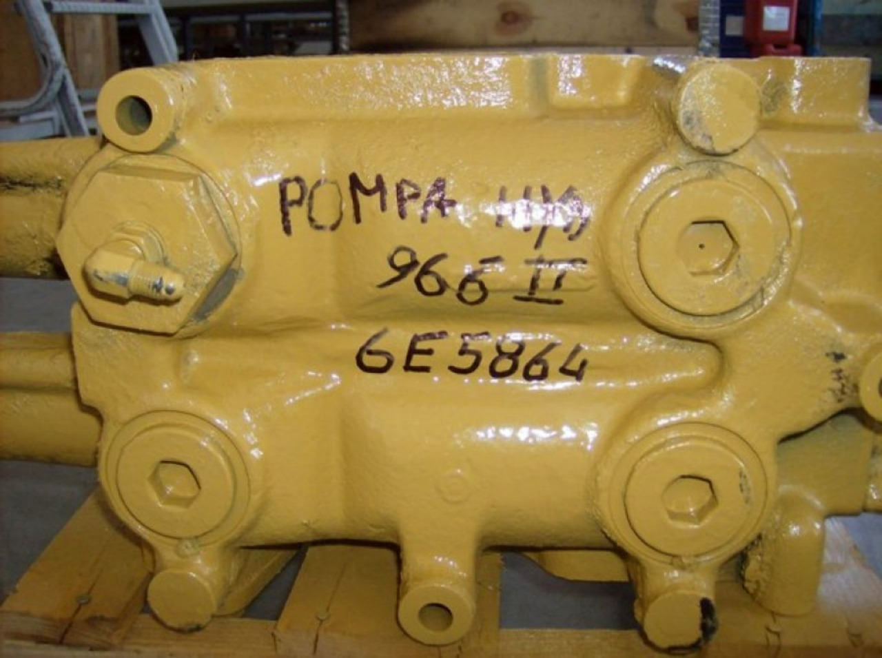 Caterpillar 966F II VALVOLA DISTRIBUTORE - שסתום עבור מכונת בנייה: תמונה 1 Caterpillar 966F II VALVOLA DISTRIBUTORE - שסתום עבור מכונת בנייה: תמונה 1
