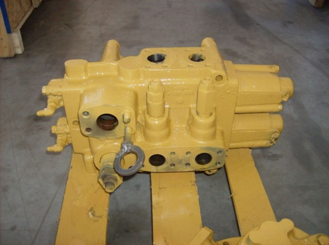 Caterpillar 966F II VALVOLA DISTRIBUTORE - שסתום עבור מכונת בנייה: תמונה 4 Caterpillar 966F II VALVOLA DISTRIBUTORE - שסתום עבור מכונת בנייה: תמונה 4