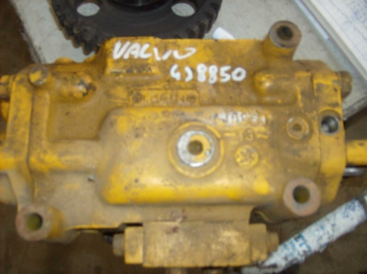 Caterpillar 988 VALVOLA - שסתום עבור מכונת בנייה: תמונה 1 Caterpillar 988 VALVOLA - שסתום עבור מכונת בנייה: תמונה 1
