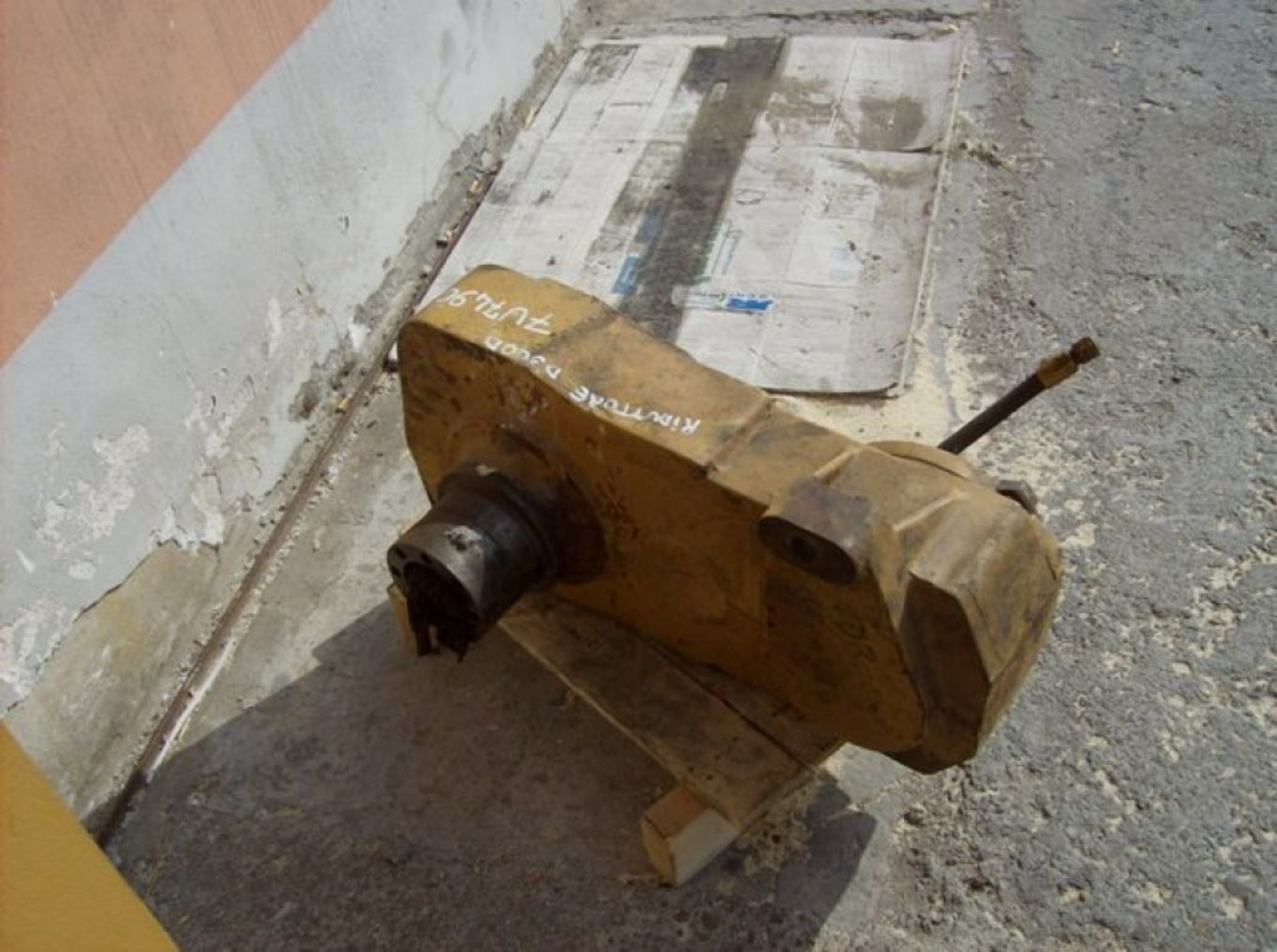 Caterpillar D300D Transfer dropbox - תמסורת עבור מכונת בנייה: תמונה 3 Caterpillar D300D Transfer dropbox - תמסורת עבור מכונת בנייה: תמונה 3