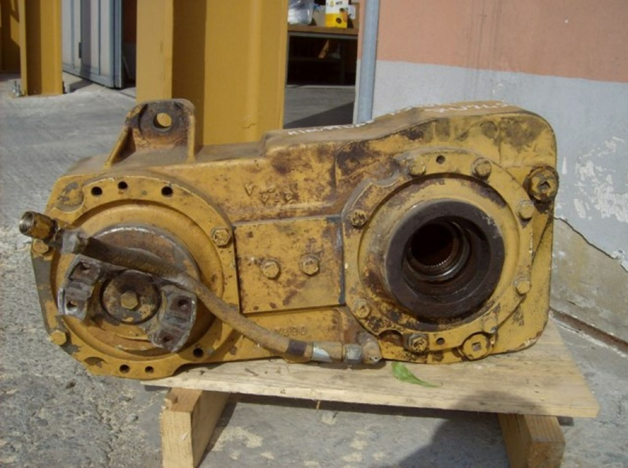 Caterpillar D300D Transfer dropbox - תמסורת עבור מכונת בנייה: תמונה 2 Caterpillar D300D Transfer dropbox - תמסורת עבור מכונת בנייה: תמונה 2