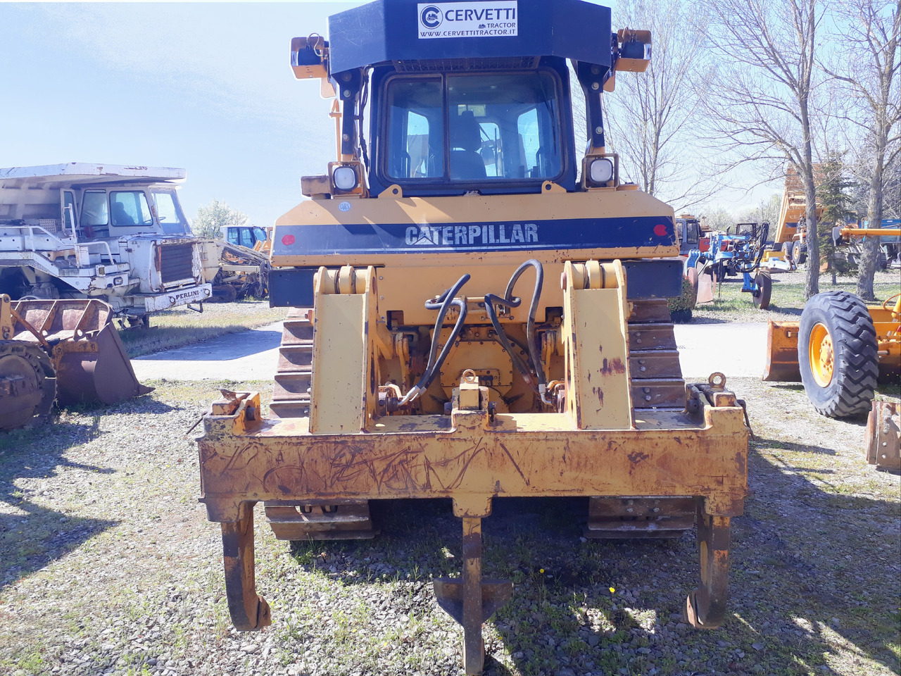 דחפור Caterpillar D6R II XL: תמונה 7