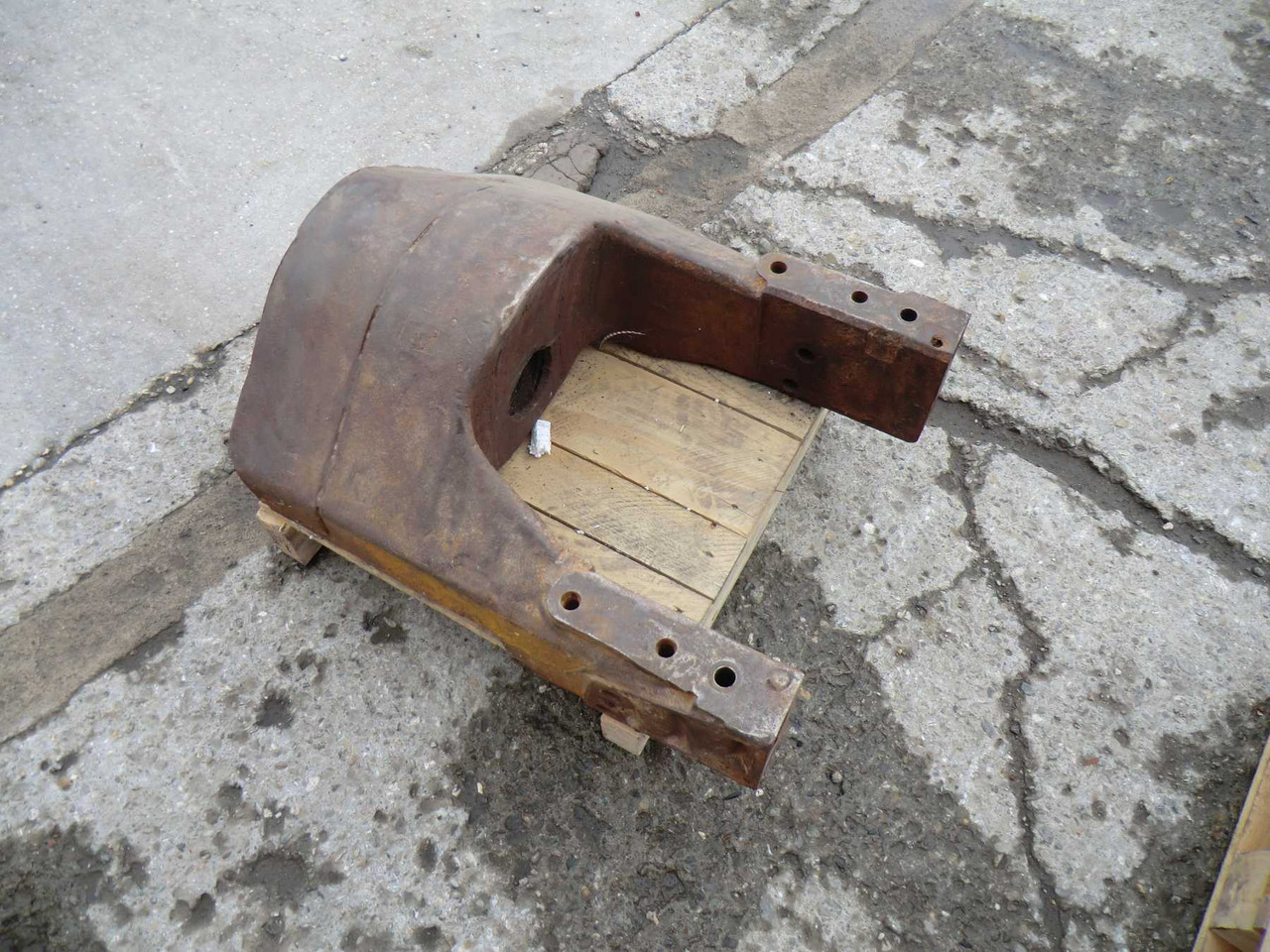 Caterpillar D9 Supporto ruota folle - חלקי תושבת עבור מכונת בנייה: תמונה 1 Caterpillar D9 Supporto ruota folle - חלקי תושבת עבור מכונת בנייה: תמונה 1