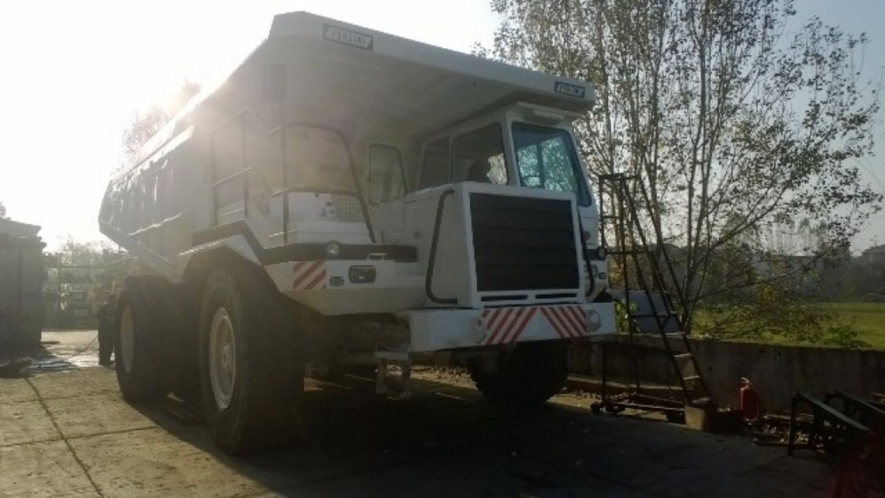 PERLINI DP655 - משאית סלעים/ מסיר פסולת קשיח: תמונה 5 PERLINI DP655 - משאית סלעים/ מסיר פסולת קשיח: תמונה 5