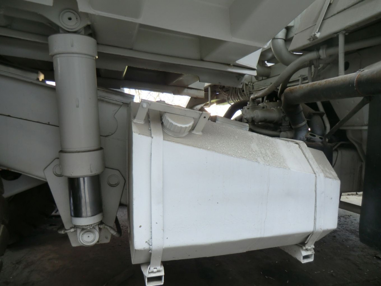 PERLINI DP655 - משאית סלעים/ מסיר פסולת קשיח: תמונה 2 PERLINI DP655 - משאית סלעים/ מסיר פסולת קשיח: תמונה 2