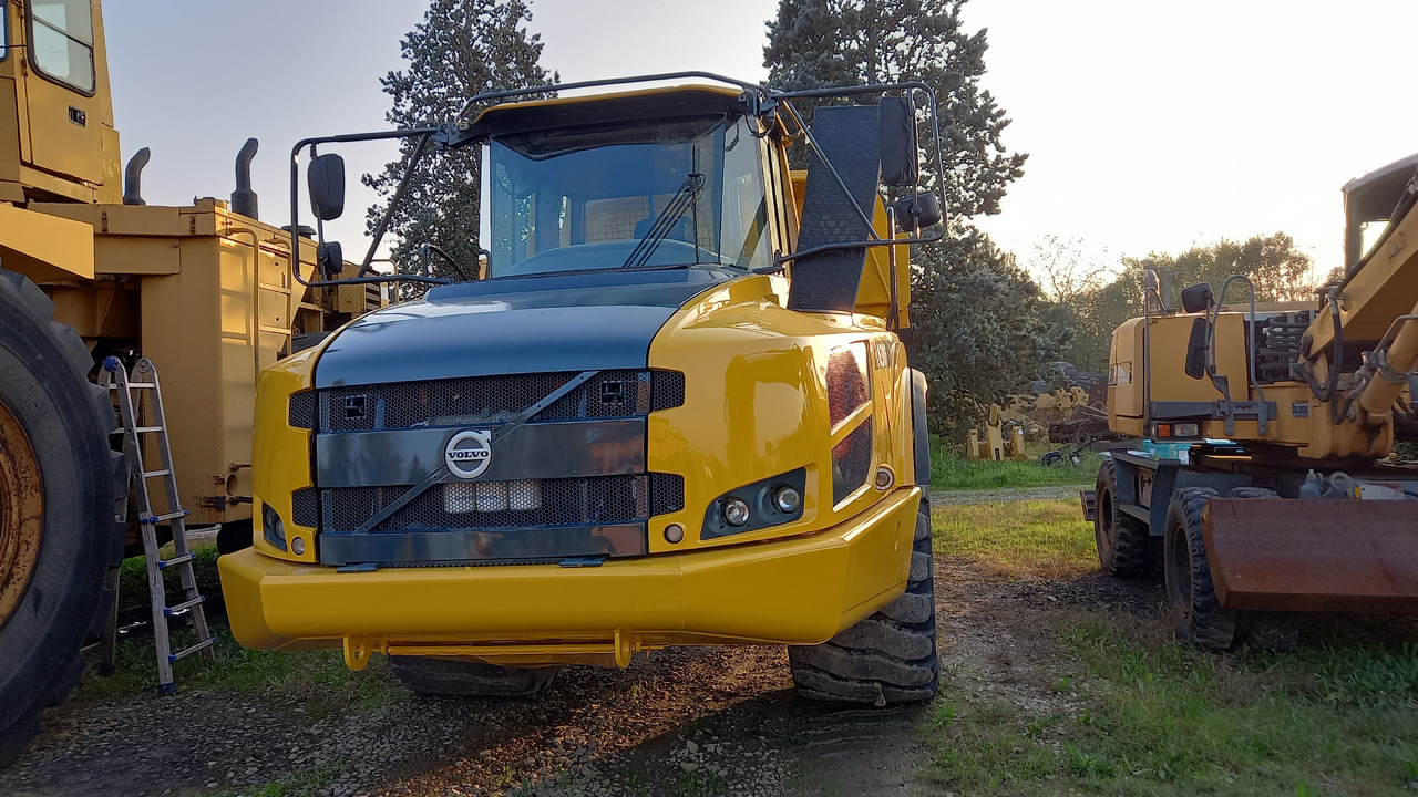 VOLVO A30F - מסיר פסולת מפרקי: תמונה 2 VOLVO A30F - מסיר פסולת מפרקי: תמונה 2