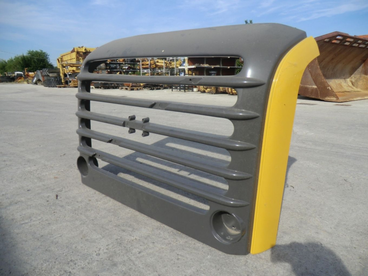 VOLVO A40D GRIGLIA REVISIONATA - גריל עבור מכונת בנייה: תמונה 2 VOLVO A40D GRIGLIA REVISIONATA - גריל עבור מכונת בנייה: תמונה 2