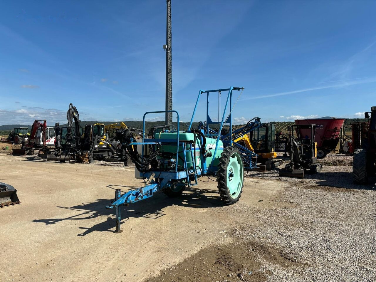 Berthoud ALBA AUTO 15 G 130 - מרסס נגרר: תמונה 1 Berthoud ALBA AUTO 15 G 130 - מרסס נגרר: תמונה 1