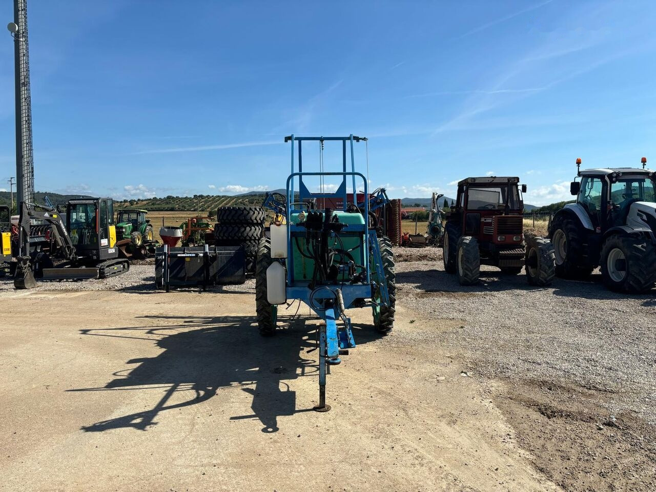 Berthoud ALBA AUTO 15 G 130 - מרסס נגרר: תמונה 2 Berthoud ALBA AUTO 15 G 130 - מרסס נגרר: תמונה 2