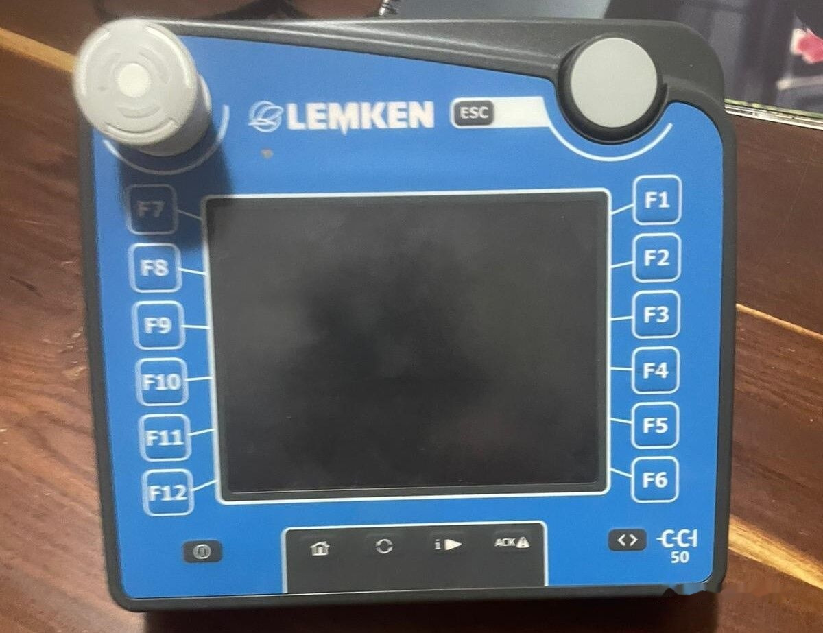 Lemken VEGA 4000 - מרסס נגרר: תמונה 3 Lemken VEGA 4000 - מרסס נגרר: תמונה 3