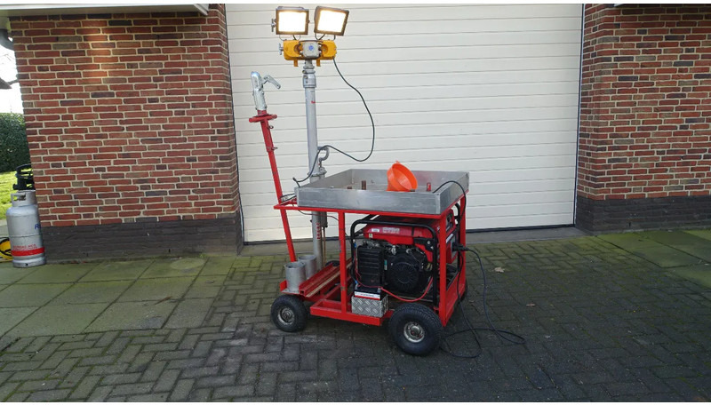 Honda EM4500S aggregaat met lichtmast - ערכת גנרטורים: תמונה 3 Honda EM4500S aggregaat met lichtmast - ערכת גנרטורים: תמונה 3