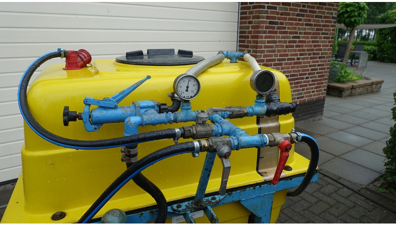 KWH Gedragen veldspuit vatspuit 400 Liter - מרסס: תמונה 4 KWH Gedragen veldspuit vatspuit 400 Liter - מרסס: תמונה 4