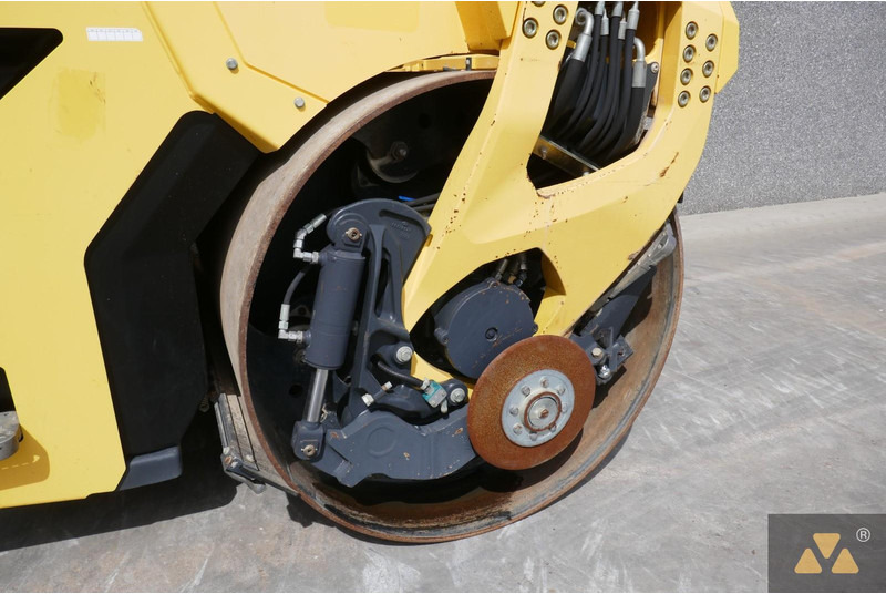 רולר Bomag BW190AD-5: תמונה 12