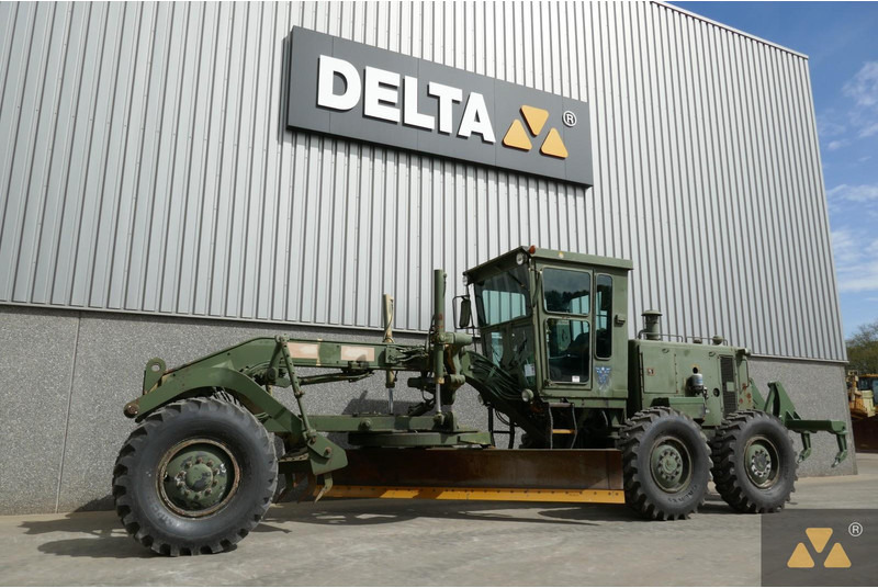 Caterpillar 130G Ex-army - מפלסת: תמונה 4 Caterpillar 130G Ex-army - מפלסת: תמונה 4