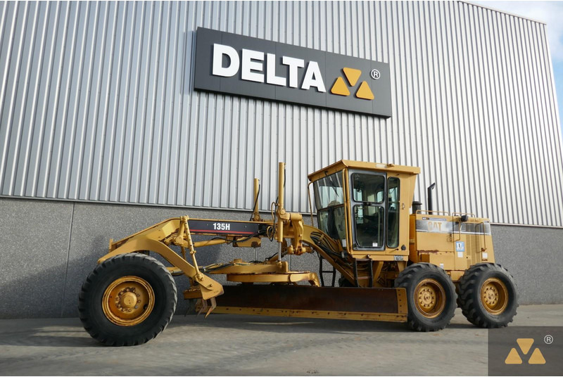 Caterpillar 135H - מפלסת: תמונה 4 Caterpillar 135H - מפלסת: תמונה 4