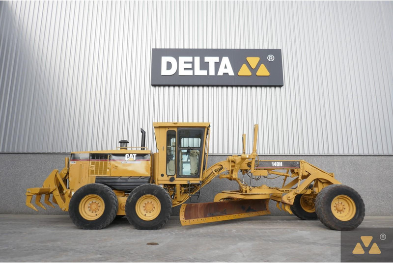 Caterpillar 140H - מפלסת: תמונה 2 Caterpillar 140H - מפלסת: תמונה 2